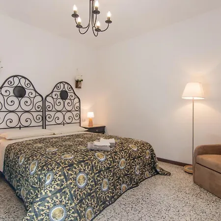 Il Vecchio Torchio 度假居